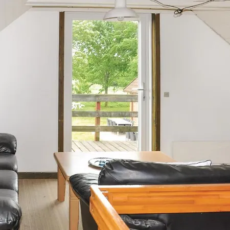Four-bedroom In Vakantiehuis *
