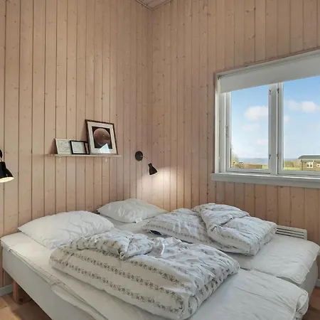 Four-bedroom In Vakantiehuis