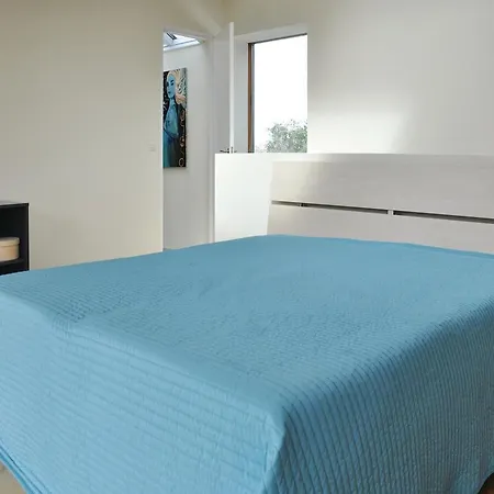 Four-bedroom In Vakantiehuis *